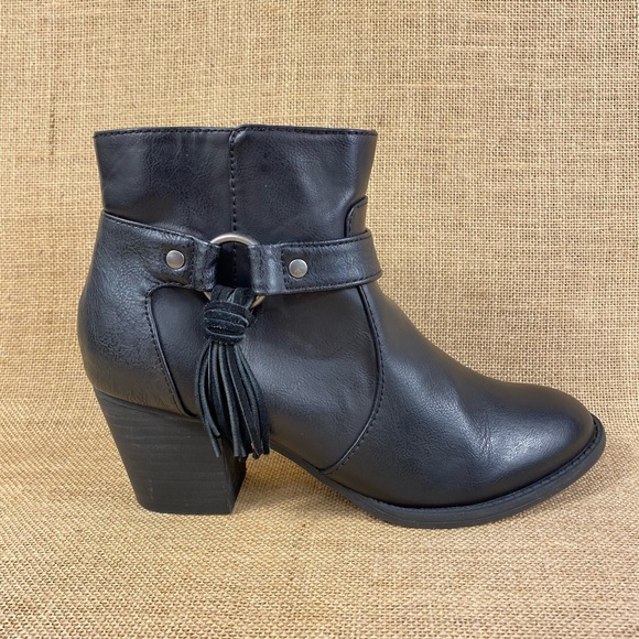 Women’s booties ankle boots American eagle tassel black size 9 - Picture 4 of 12